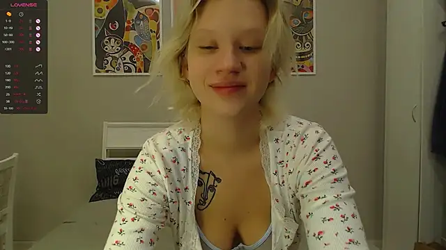 Snapshot of amelia_lye chatting on March 2025 01:37:01 PM amelia lye online show from March 2025 01:37:01 PM