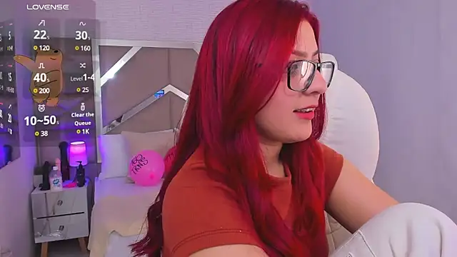 Zoe Lennoxx online show from December 2024 05:50:01 PM