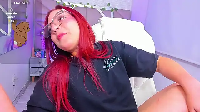 Zoe Lennoxx online show from February 2025 06:33:02 AM