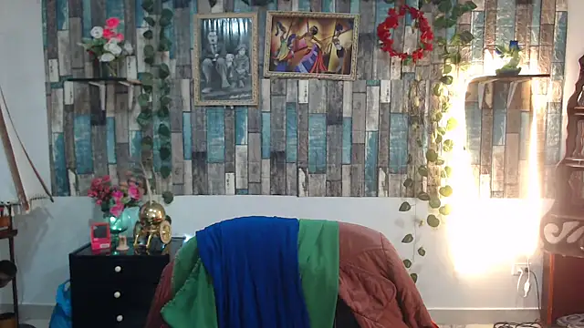 Snapshot of KarimaSarabe chatting on September 2025 09:29:02 PM KarimaSarabe online show from September 2025 09:29:02 PM