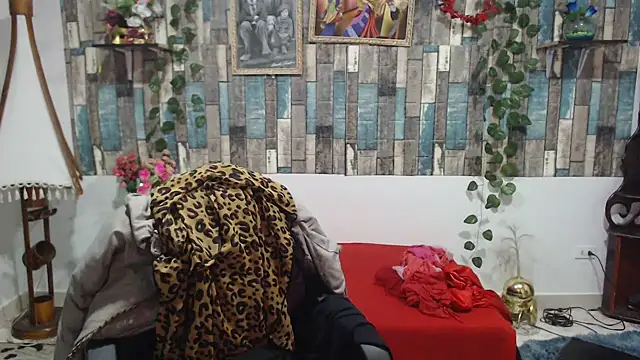 Snapshot of KarimaSarabe chatting on October 2025 09:01:01 PM KarimaSarabe online show from October 2025 09:01:01 PM