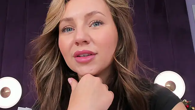 LilyRaisa online show from January 2025 09:27:01 AM