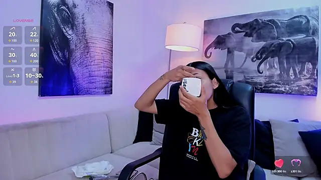 Snapshot of Ary_7 chatting on November 2025 11:41:01 AM Ary 7 online show from November 2025 11:41:01 AM