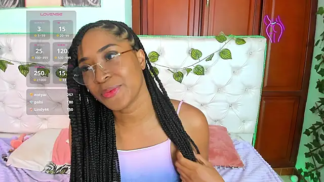 Andrea Williams24 online show from December 2024 06:18:02 PM