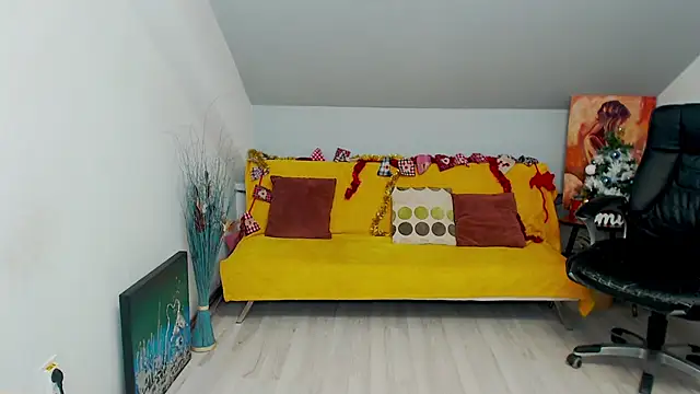 Cassandra Hotty online show from January 2025 04:02:01 AM