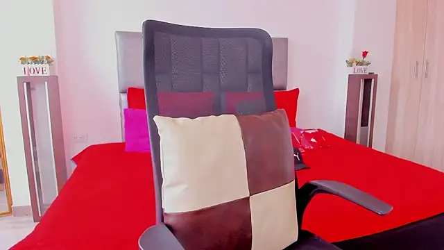 michacosio online show from September 2025 06:51:02 PM