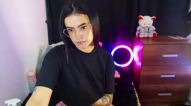 Isa Maiden1 online show from December 2024 06:39:01 AM