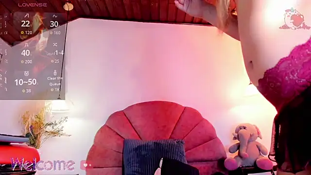 Snapshot of Rodd__y chatting on December 2025 08:13:01 PM Rodd y online show from December 2025 08:13:01 PM