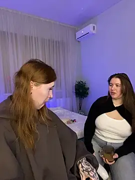 Snapshot of _Chlo__e chatting on September 2025 06:02:02 PM Chlo e online show from September 2025 06:02:02 PM