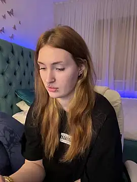 Snapshot of _Chlo__e chatting on October 2025 09:14:02 PM Chlo e online show from October 2025 09:14:02 PM