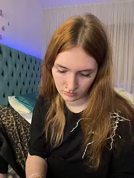 Snapshot of _Chlo__e chatting on October 2025 09:36:01 PM Chlo e online show from October 2025 09:36:01 PM