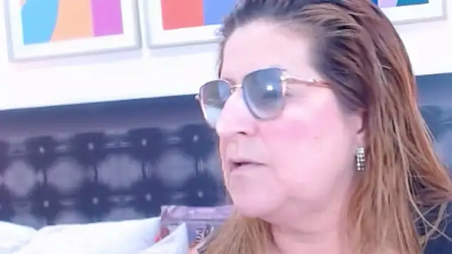 sandra 20 online show from November 2025 10:48:02 AM