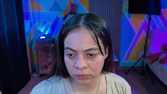 Cuttiealice online show from October 2025 01:12:02 PM