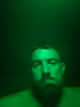 Snapshot of George21ek chatting on October 2025 06:39:01 PM George21ek online show from October 2025 06:39:01 PM