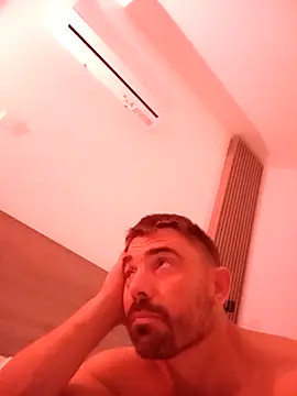 Snapshot of George21ek chatting on October 2025 09:58:02 PM George21ek online show from October 2025 09:58:02 PM