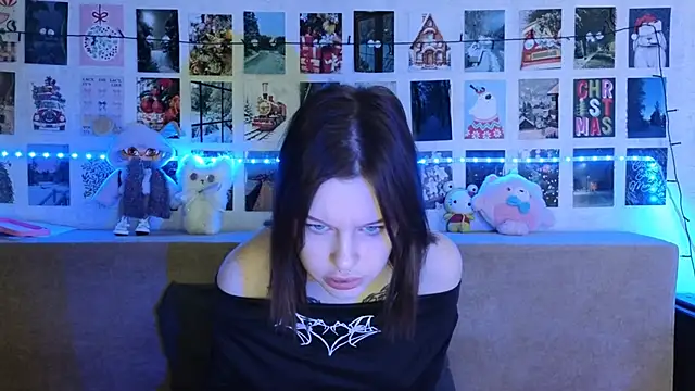 LisaDenvinn online show from January 2025 05:53:02 AM