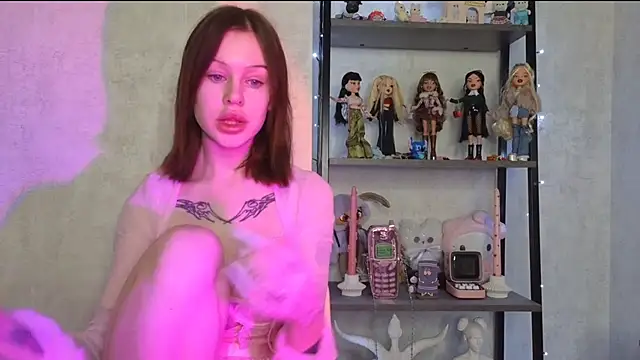 LisaDenvinn online show from February 2025 05:04:02 AM