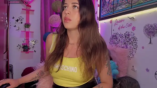 Snapshot of zoe_kittylove chatting on December 2024 04:20:02 AM zoe kittylove online show from December 2024 04:20:02 AM