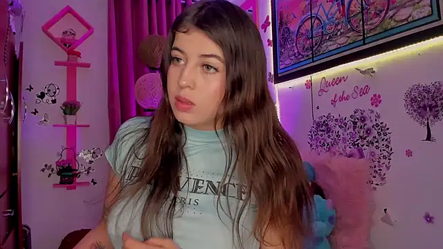 Snapshot of zoe_kittylove chatting on December 2024 02:34:02 AM zoe kittylove online show from December 2024 02:34:02 AM