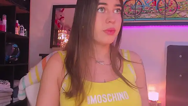 Snapshot of zoe_kittylove chatting on March 2025 06:14:02 AM zoe kittylove online show from March 2025 06:14:02 AM