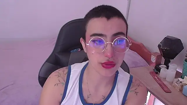 Liil cat online show from March 2025 04:24:02 AM