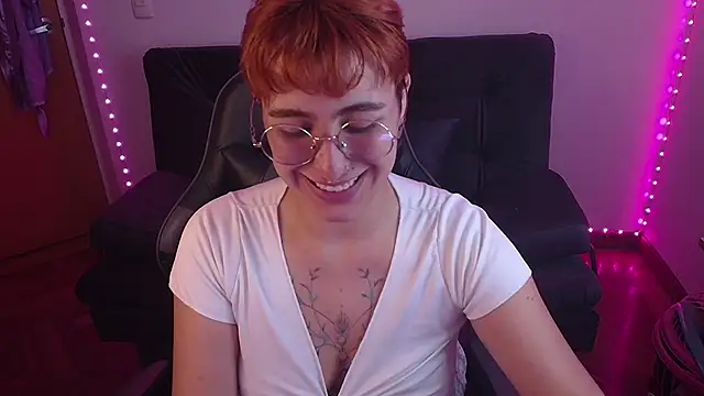 Liil cat online show from September 2025 08:56:02 PM
