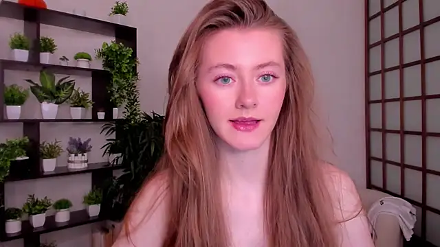 Snapshot of KateCuddle chatting on October 2025 02:51:02 AM KateCuddle online show from October 2025 02:51:02 AM