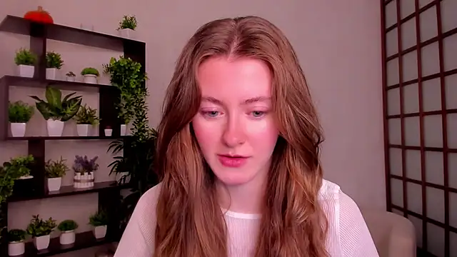 Snapshot of KateCuddle chatting on October 2025 02:41:02 AM KateCuddle online show from October 2025 02:41:02 AM