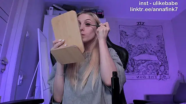 Snapshot of Anna_Fink chatting on September 2025 07:25:02 PM Anna Fink online show from September 2025 07:25:02 PM