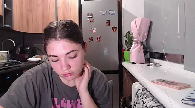 Snapshot of delightful_sofi chatting on March 2025 07:49:02 PM delightful sofi online show from March 2025 07:49:02 PM