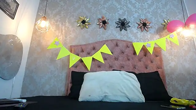 SHARICK GRECO online show from September 2025 12:09:01 PM