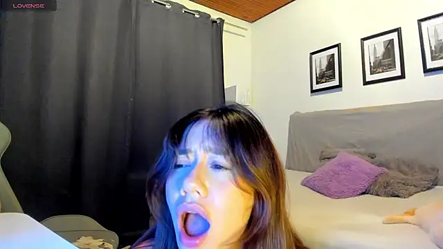 Snapshot of sofimendoza chatting on October 2025 08:04:02 AM sofimendoza online show from October 2025 08:04:02 AM