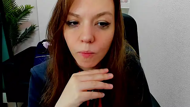 Persephoni online show from January 2025 05:23:02 AM