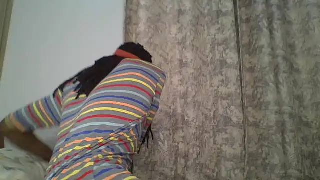 Snapshot of sweet_sassy_ chatting on October 2025 04:02:01 AM sweet sassy online show from October 2025 04:02:01 AM