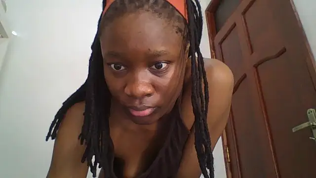 Snapshot of sweet_sassy_ chatting on October 2025 04:24:01 AM sweet sassy online show from October 2025 04:24:01 AM