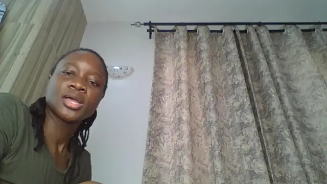 Snapshot of sweet_sassy_ chatting on November 2025 04:25:01 AM sweet sassy online show from November 2025 04:25:01 AM