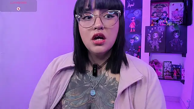  Ali Brinck  online show from October 2025 01:36:02 AM