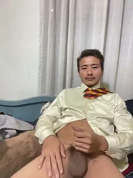 Snapshot of Satinshirt1992 chatting on December 2025 03:50:02 PM Satinshirt1992 online show from December 2025 03:50:02 PM