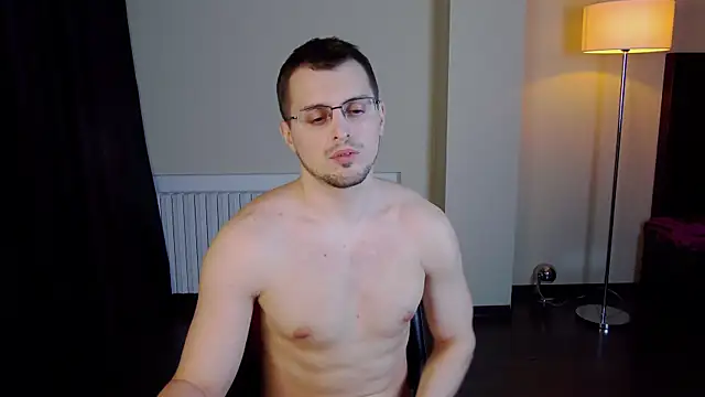 Snapshot of Friend12321 chatting on February 2025 11:45:01 PM Friend12321 online show from February 2025 11:45:01 PM