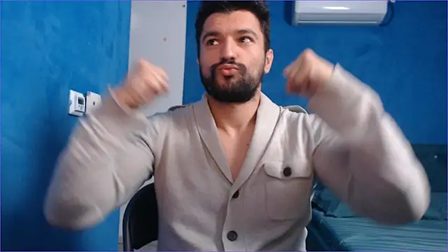 Snapshot of alex_blu chatting on October 2025 07:38:02 AM alex blu online show from October 2025 07:38:02 AM