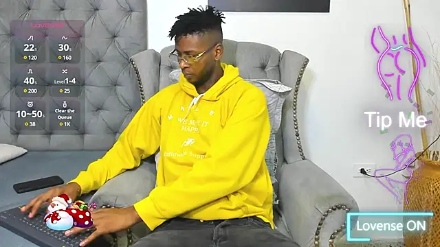 Snapshot of santhi_lee chatting on February 2025 02:14:01 AM santhi lee online show from February 2025 02:14:01 AM