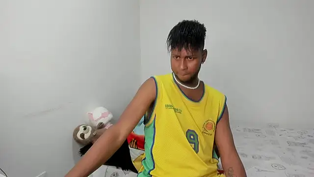 Snapshot of santhi_lee chatting on September 2025 07:12:01 AM santhi lee online show from September 2025 07:12:01 AM