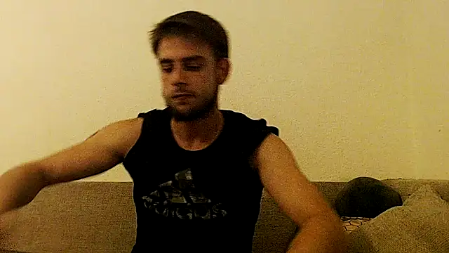 Snapshot of Youngtimer_1997 chatting on September 2025 11:43:01 PM Youngtimer 1997 online show from September 2025 11:43:01 PM