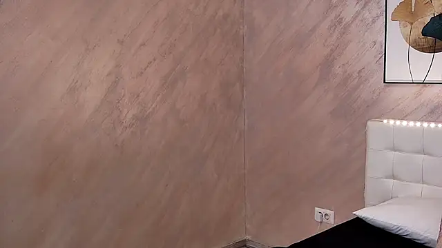 Snapshot of Sierra_Halle chatting on January 2025 11:33:02 PM Sierra Halle online show from January 2025 11:33:02 PM