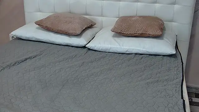 Snapshot of Sierra_Halle chatting on February 2025 11:22:02 PM Sierra Halle online show from February 2025 11:22:02 PM