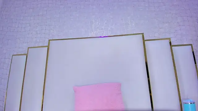 paola rodriguez online show from October 2025 11:40:02 AM