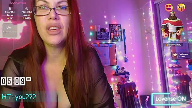 EmmaIsHere online show from December 2024 12:08:01 AM