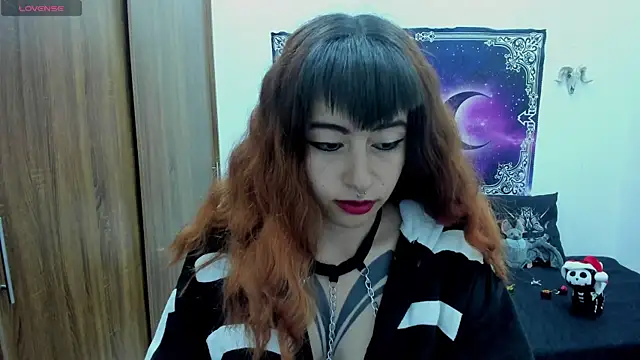 yunkodolly666 online show from December 2024 12:25:01 AM