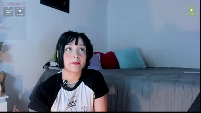 Snapshot of miaa-lee chatting on November 2025 04:00:01 AM miaa-lee online show from November 2025 04:00:01 AM