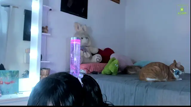 Snapshot of miaa-lee chatting on November 2025 03:48:01 AM miaa-lee online show from November 2025 03:48:01 AM